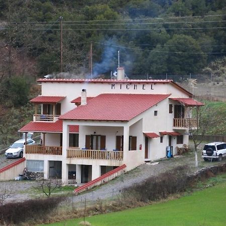 Michel Studios Kalavryta Exteriör bild