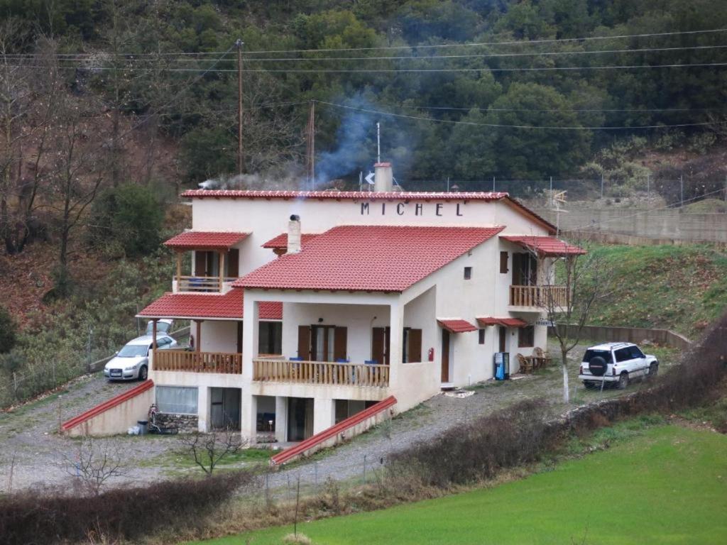 Michel Studios Kalavryta Exteriör bild