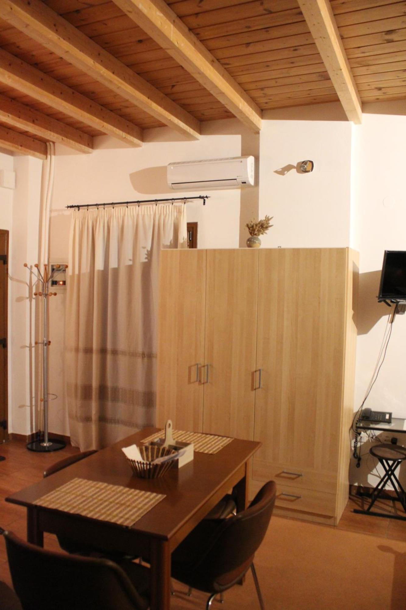 Michel Studios Kalavryta Exteriör bild