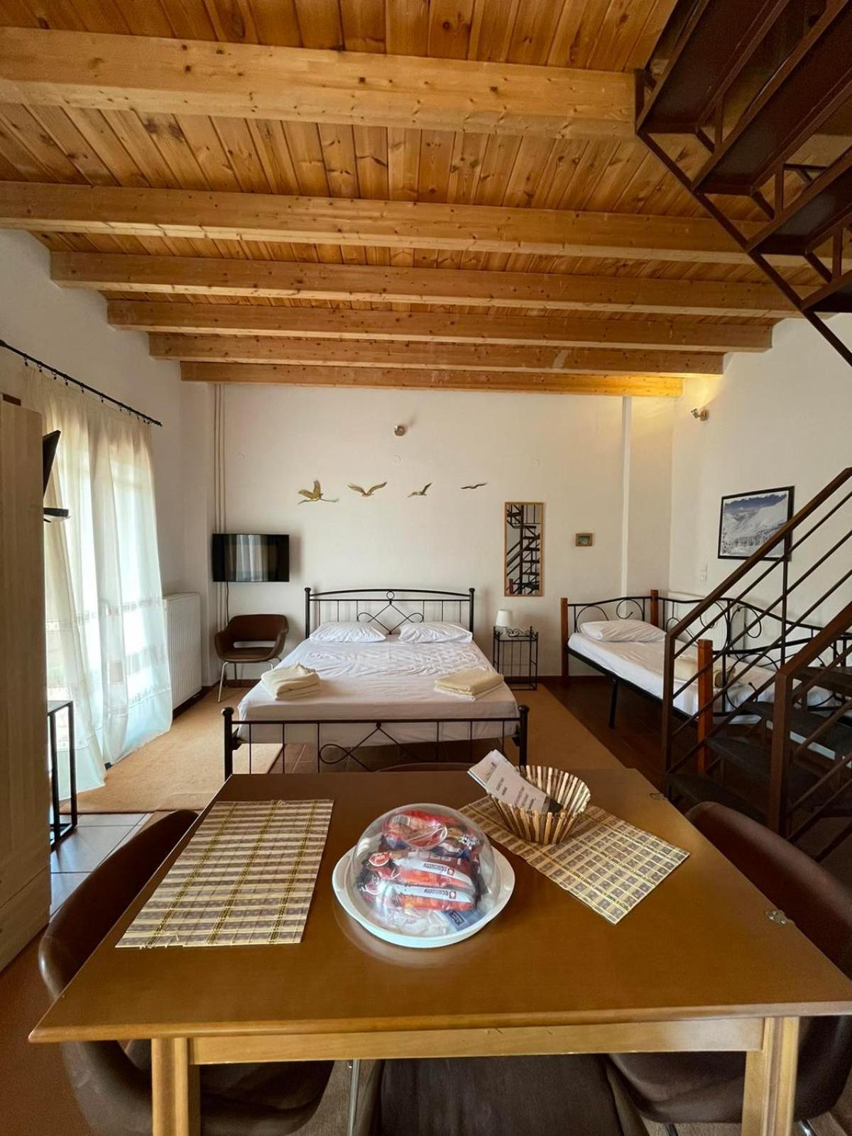 Michel Studios Kalavryta Exteriör bild